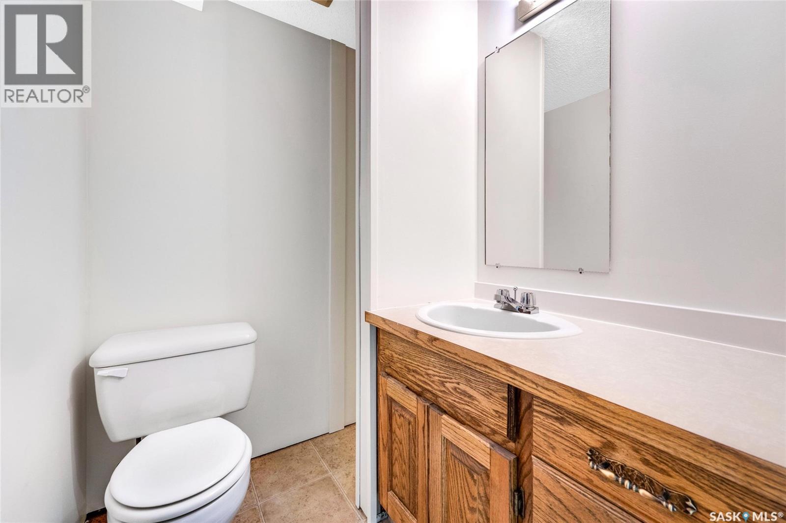 202 Nordstrum Court, Saskatoon, Saskatchewan  S7K 6R7 - Photo 37 - SK047264