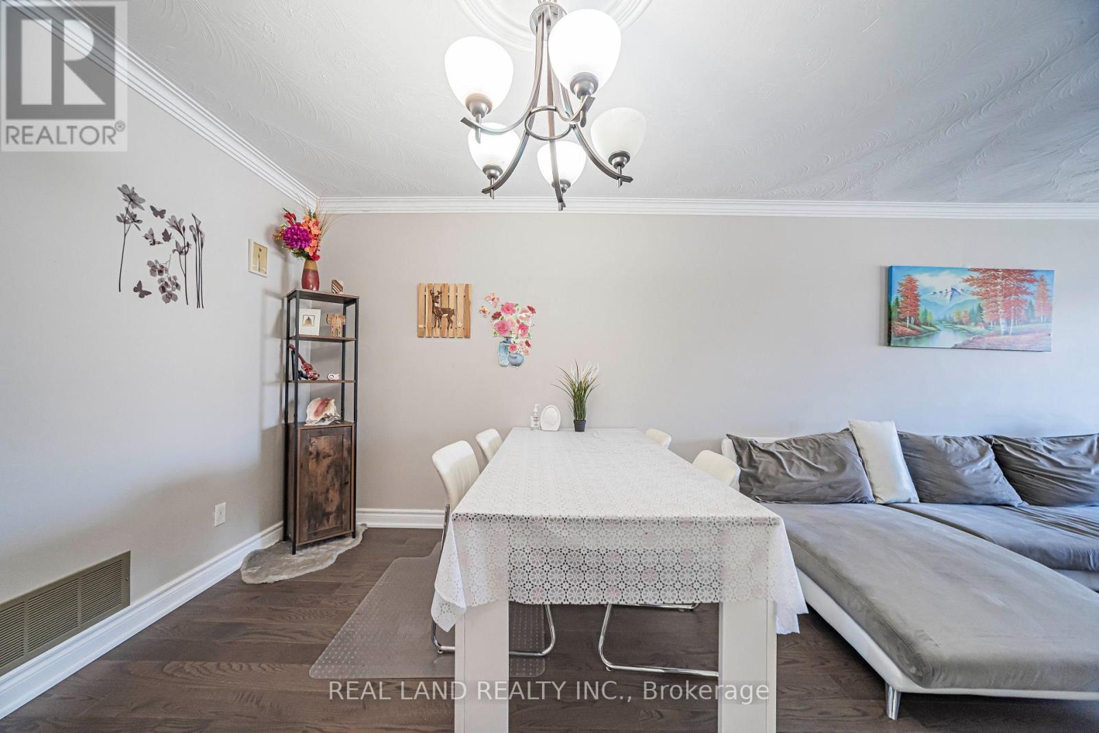 37 Pawnee Avenue, Toronto, Ontario  M2H 3C6 - Photo 11 - C13726332