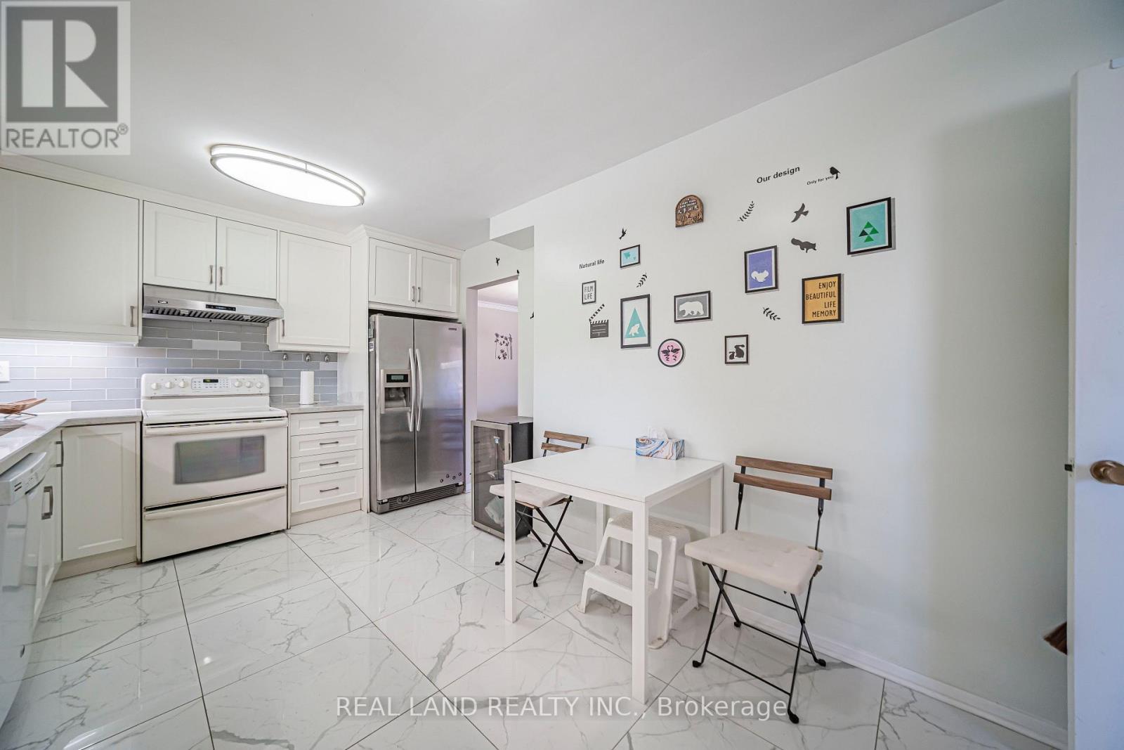 37 Pawnee Avenue, Toronto, Ontario  M2H 3C6 - Photo 15 - C13726332