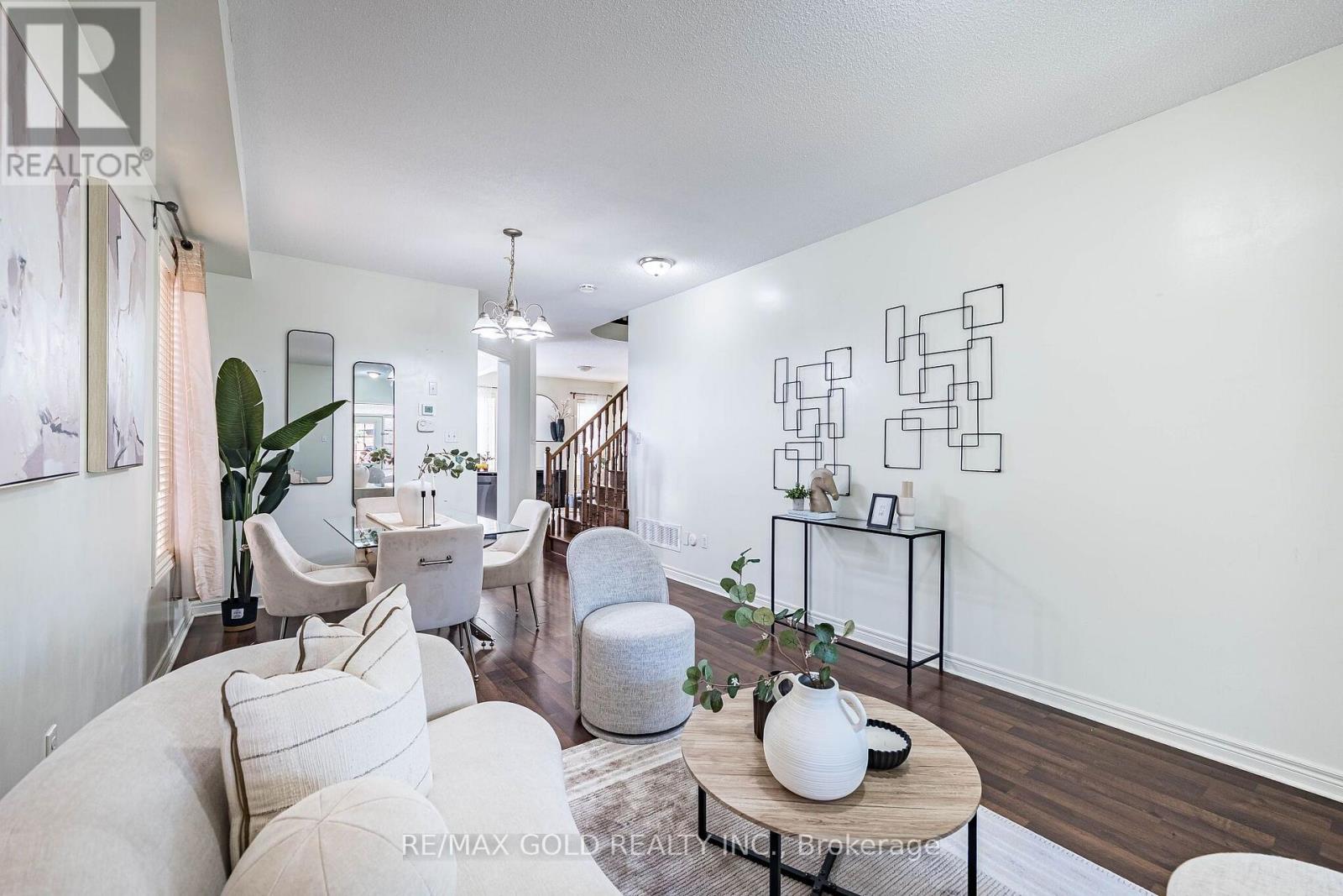 49 Baby Pointe Trail, Brampton, Ontario  L7A 0W3 - Photo 10 - W13702032