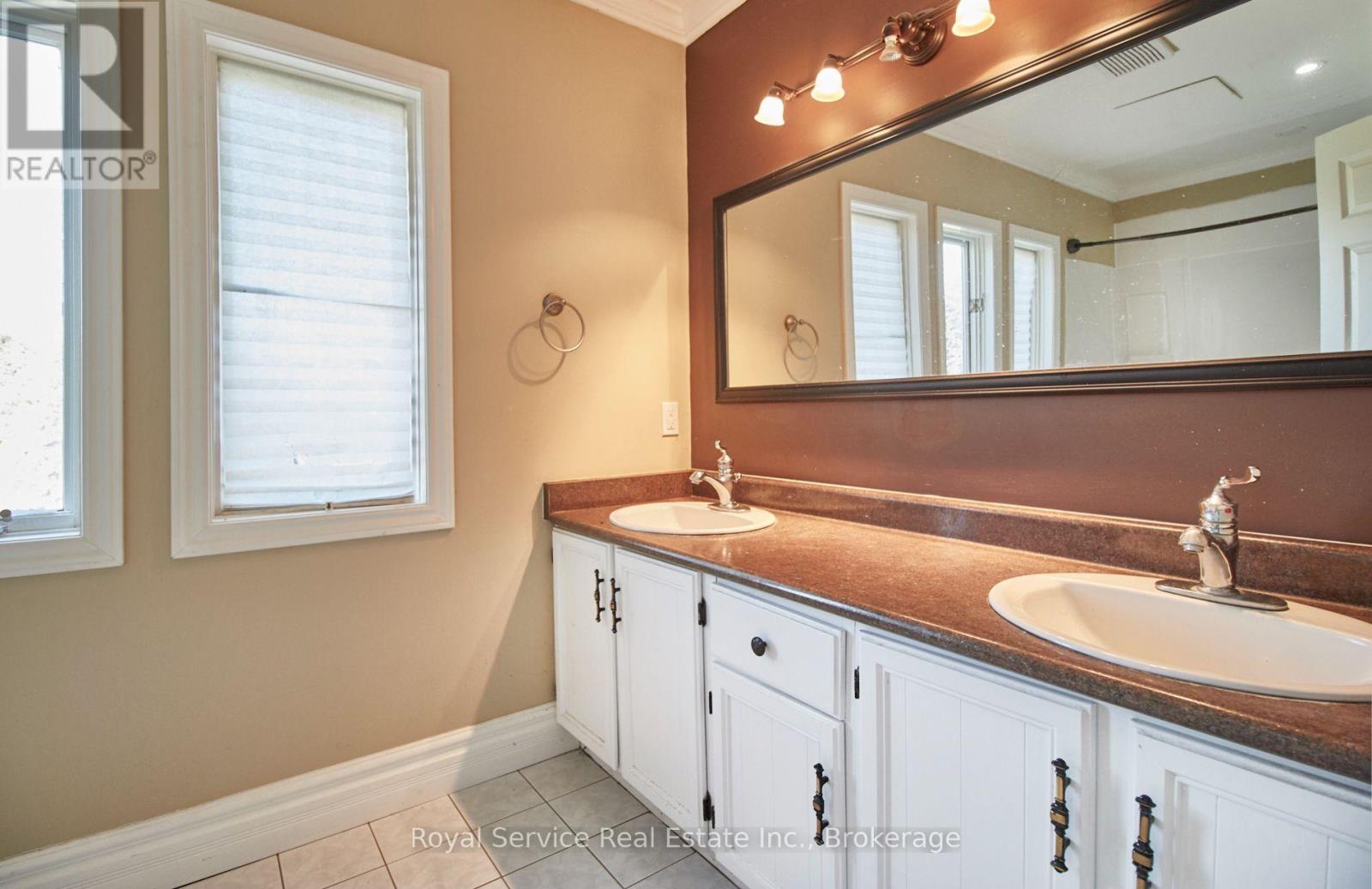 650 Lake Ridge Road, Ajax, Ontario  L1Z 1W9 - Photo 18 - E13744110