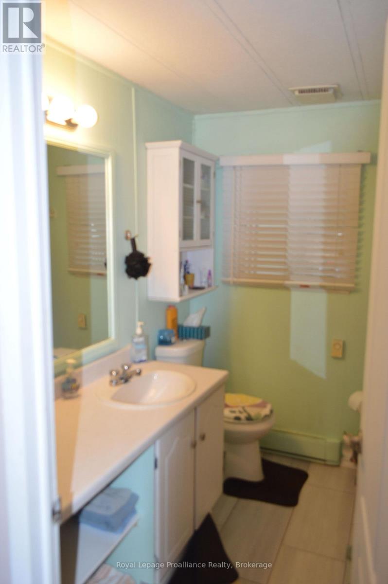 17 Warbler Lane, Quinte West, Ontario  K8N 4Z3 - Photo 11 - X13744088