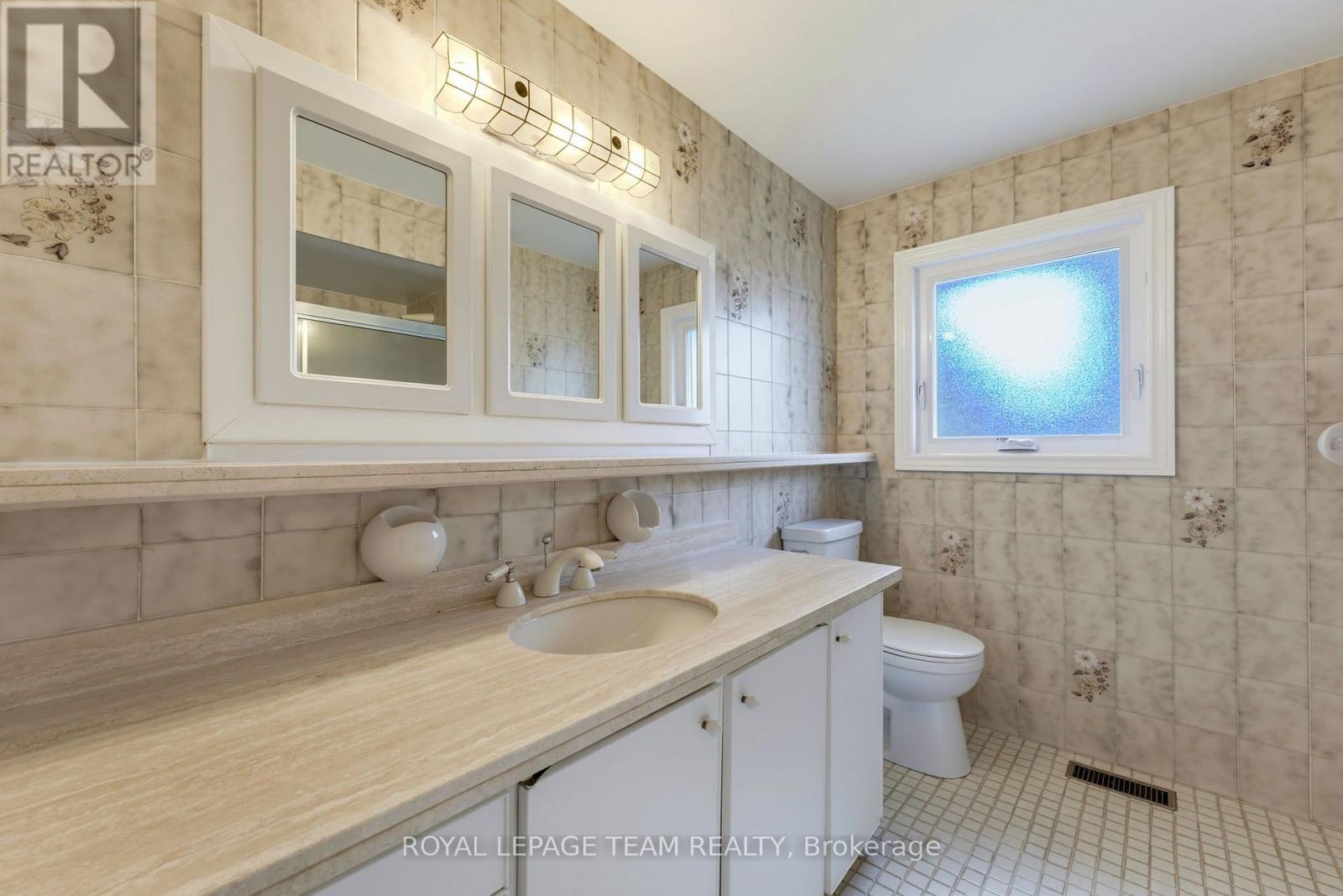 115 Beaver Ridge, Ottawa, Ontario  K2E 6E5 - Photo 19 - X13744094