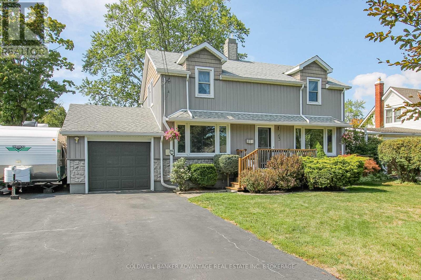 43 Gram Avenue, Welland, Ontario  L3C 1H5 - Photo 2 - X13744100
