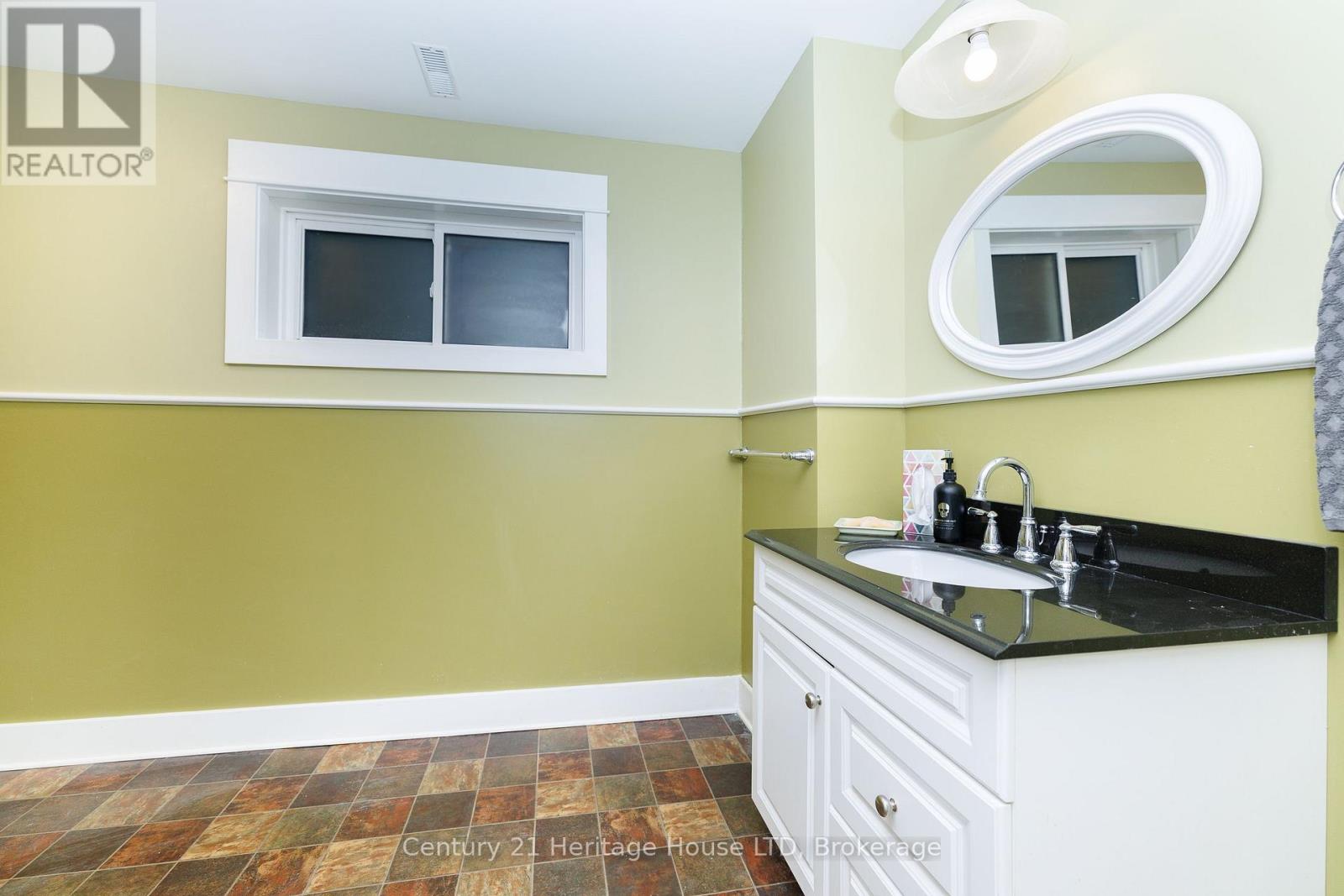 134 Albany Street, Fort Erie, Ontario  L2A 1L6 - Photo 34 - X13744158