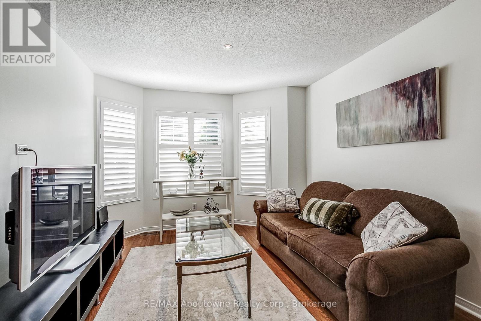 2150 Forest Gate Park, Oakville, Ontario  L6M 4B4 - Photo 6 - W13744122