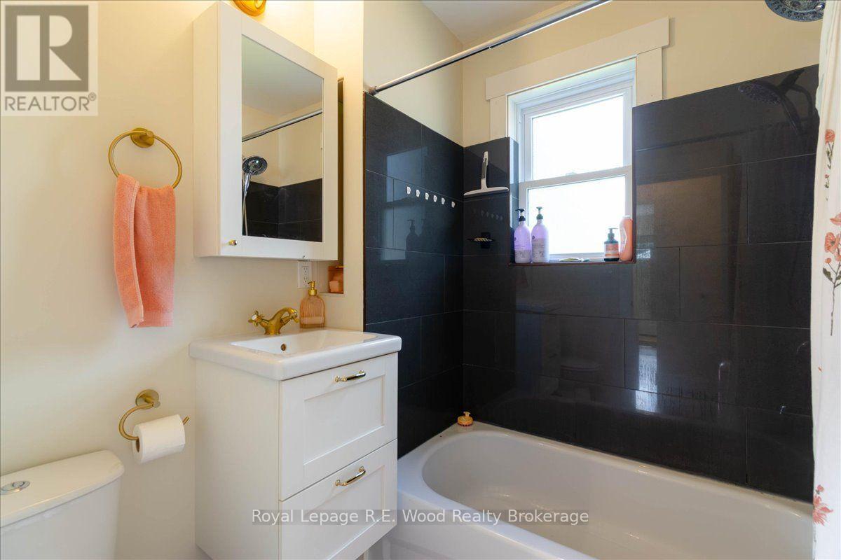 69 Ann Street, Norfolk, Ontario  N4B 1H6 - Photo 18 - X13744120