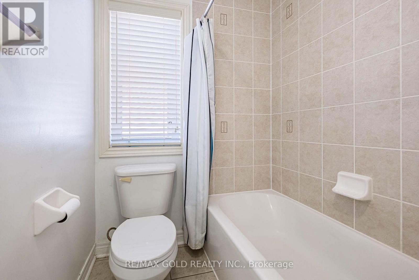 49 Baby Pointe Trail, Brampton, Ontario  L7A 0W3 - Photo 45 - W13702032