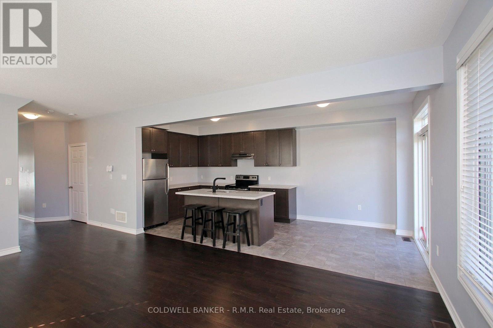 30 Moses Crescent, Clarington, Ontario  L1C 0T7 - Photo 7 - E13742486