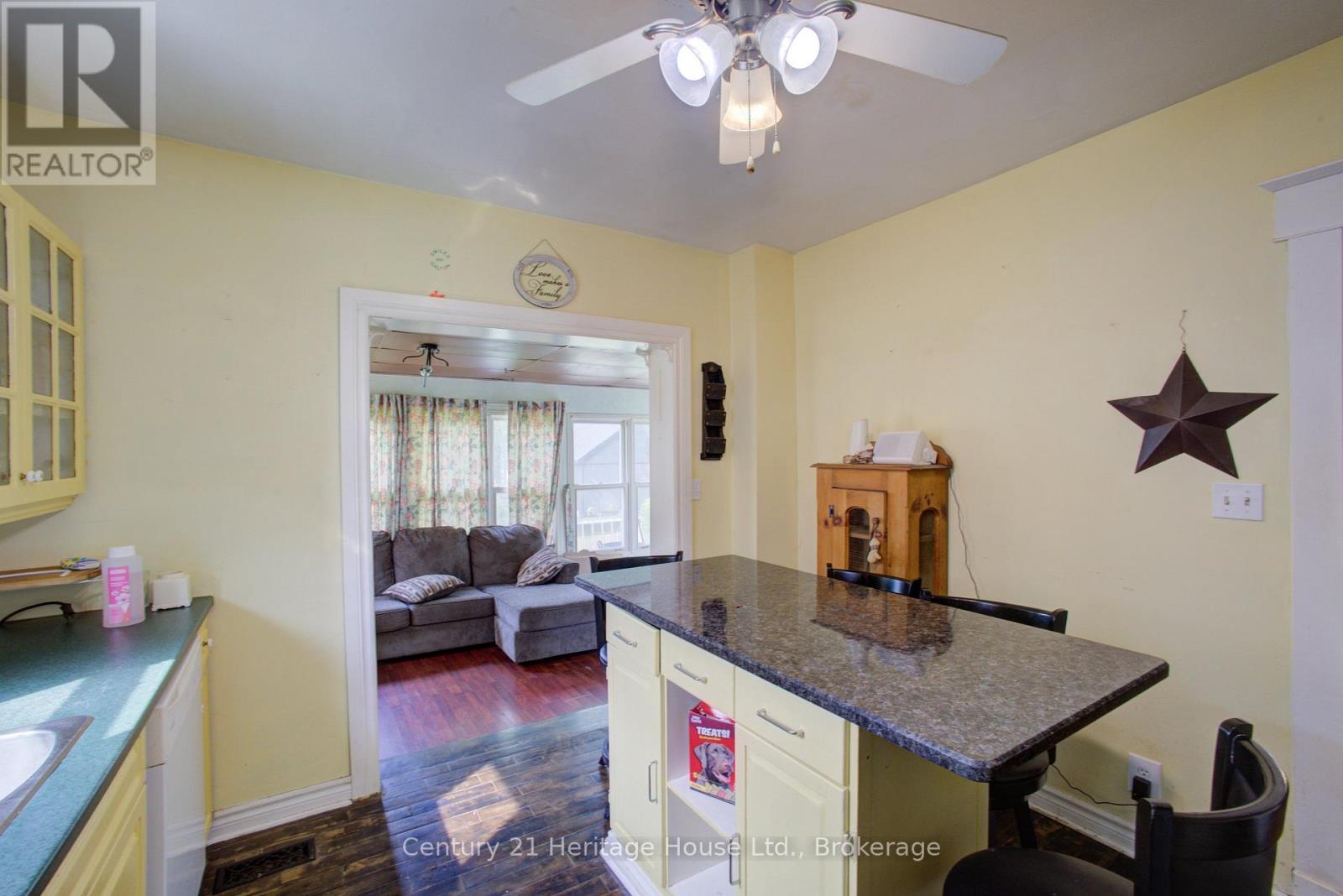 180 Bruce Street S, West Grey, Ontario  N0G 1R0 - Photo 13 - X13744126