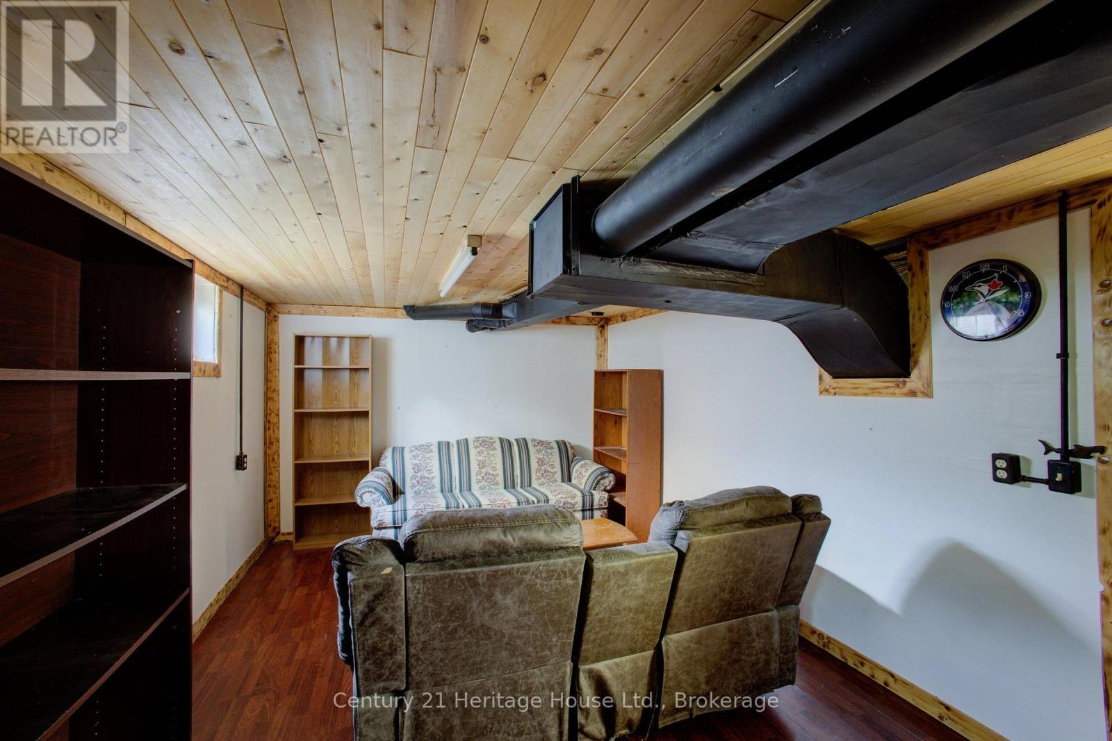 180 Bruce Street S, West Grey, Ontario  N0G 1R0 - Photo 24 - X13744126