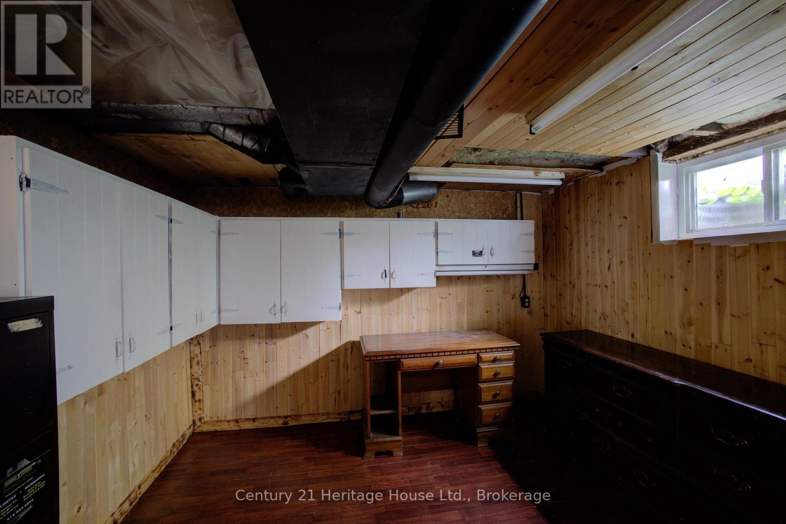 180 Bruce Street S, West Grey, Ontario  N0G 1R0 - Photo 25 - X13744126