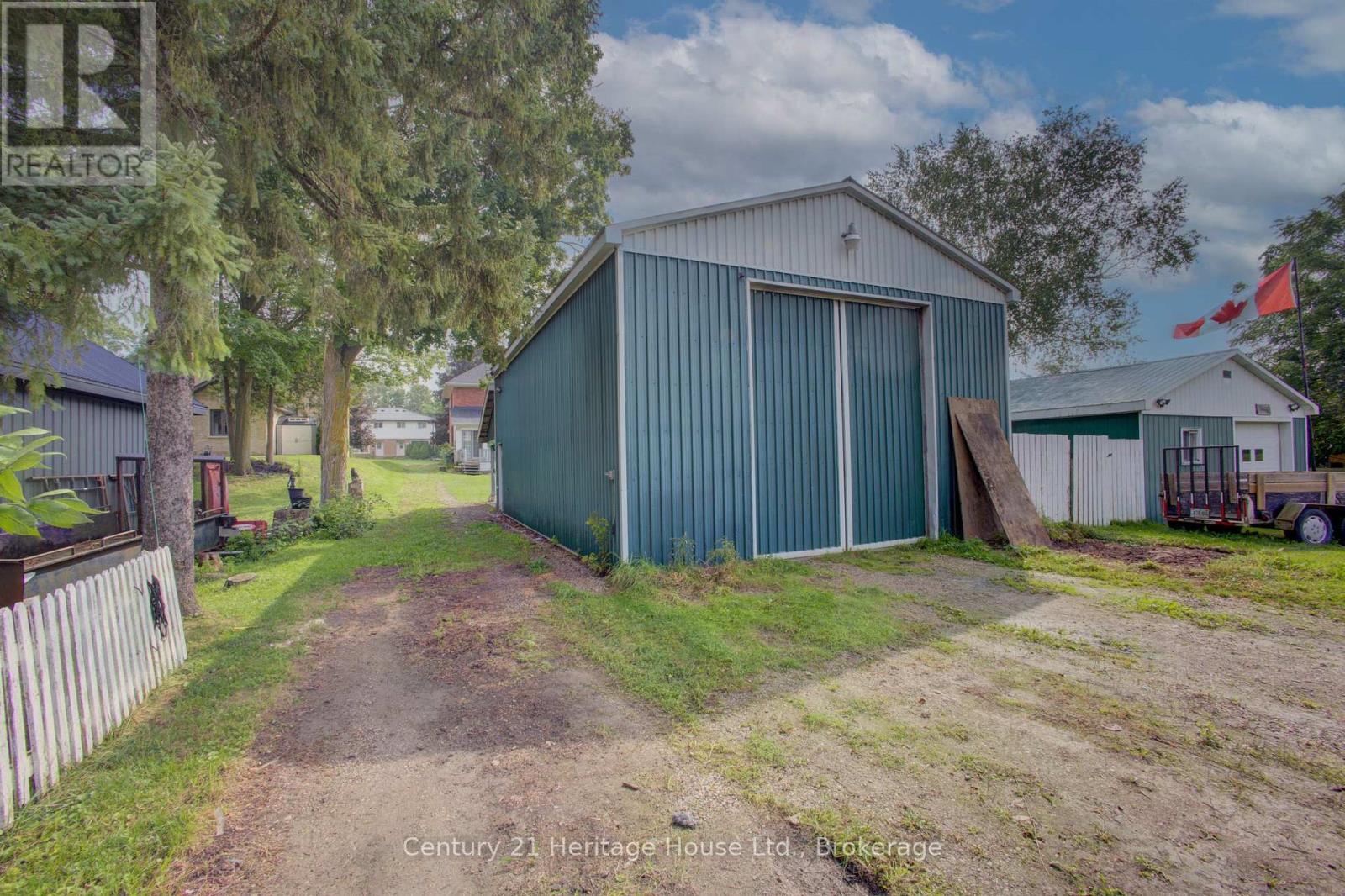 180 Bruce Street S, West Grey, Ontario  N0G 1R0 - Photo 33 - X13744126