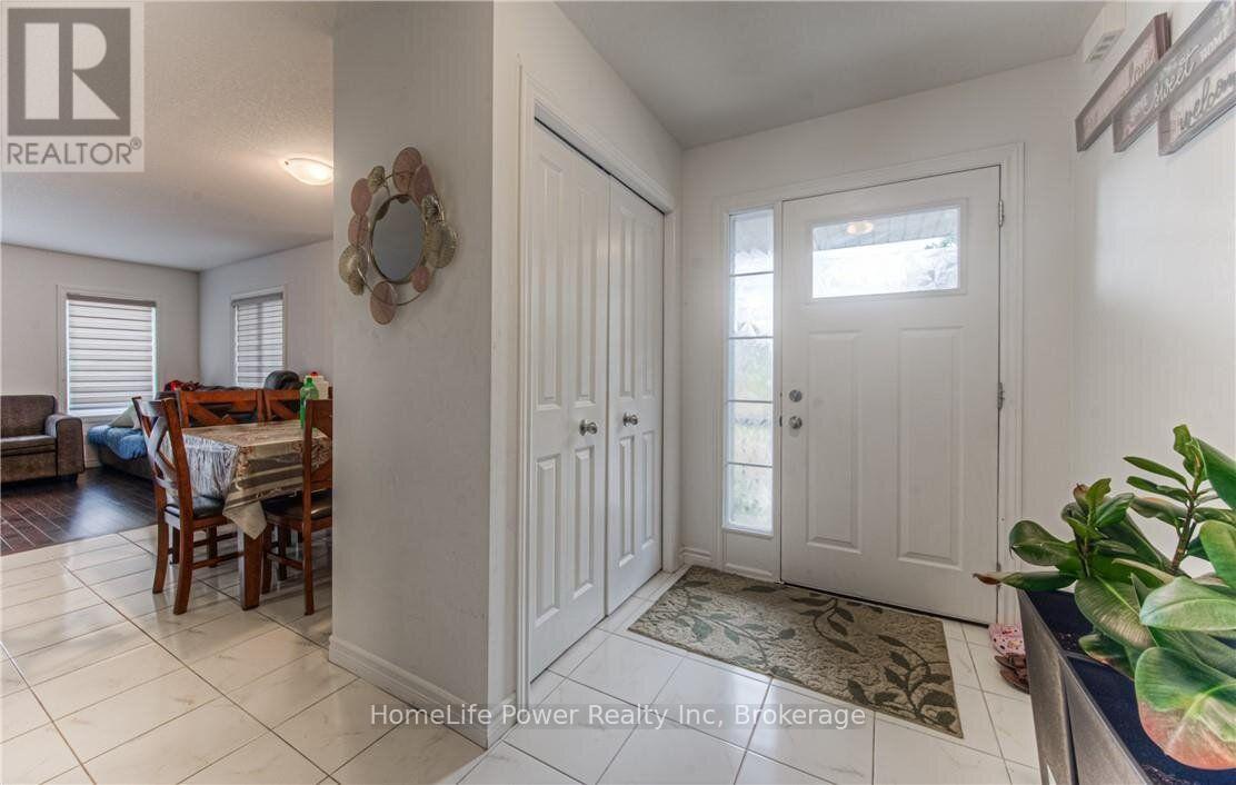 513 Woodlea Court, Kitchener, Ontario  N2R 1R7 - Photo 16 - X13744148