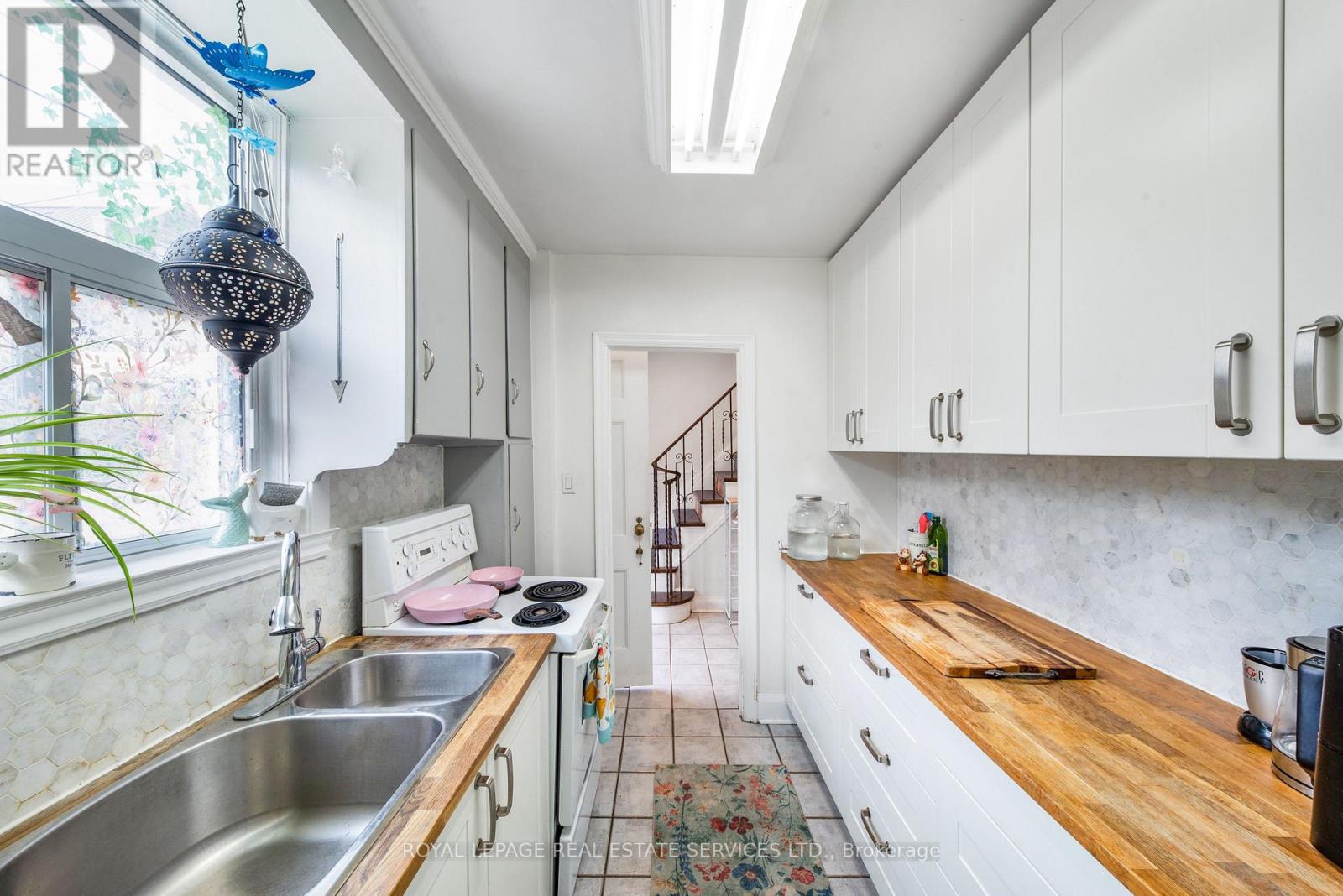 761 Kingston Road, Toronto, Ontario  M4E 1R9 - Photo 12 - E13744166