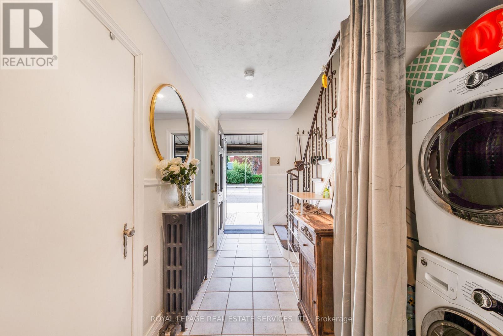 761 Kingston Road, Toronto, Ontario  M4E 1R9 - Photo 6 - E13744166