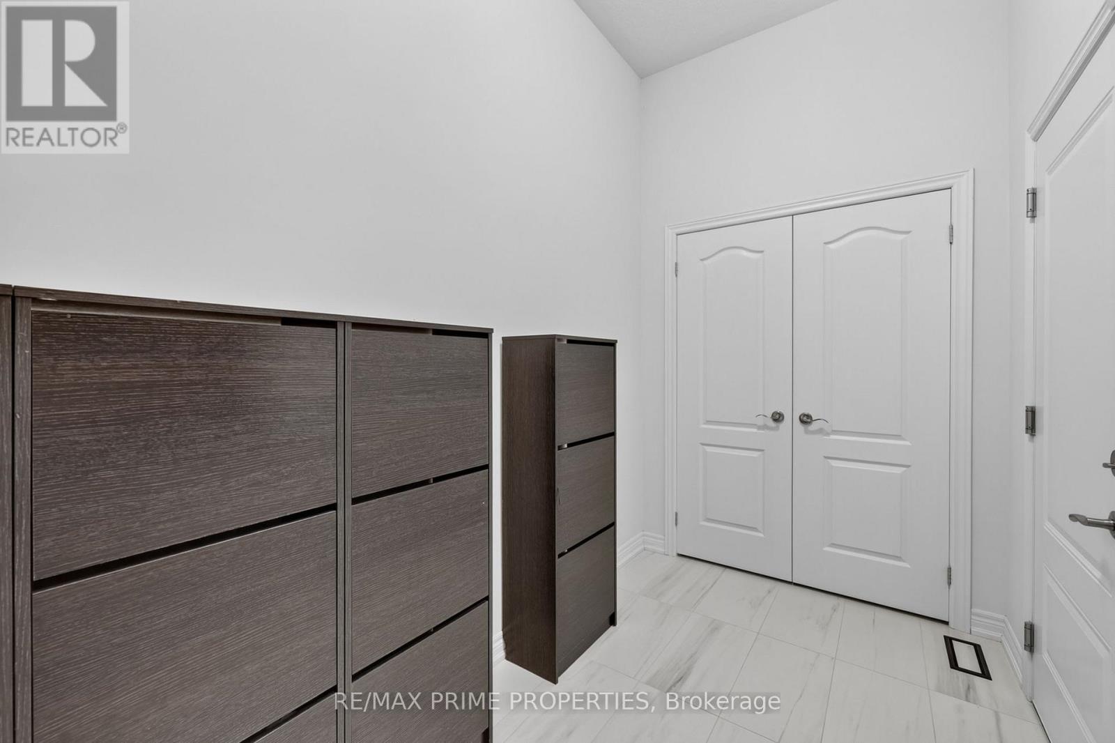 28 Frederick Taylor Way, East Gwillimbury (Mt Albert), Ontario  L0G 1M0 - Photo 32 - N13744116