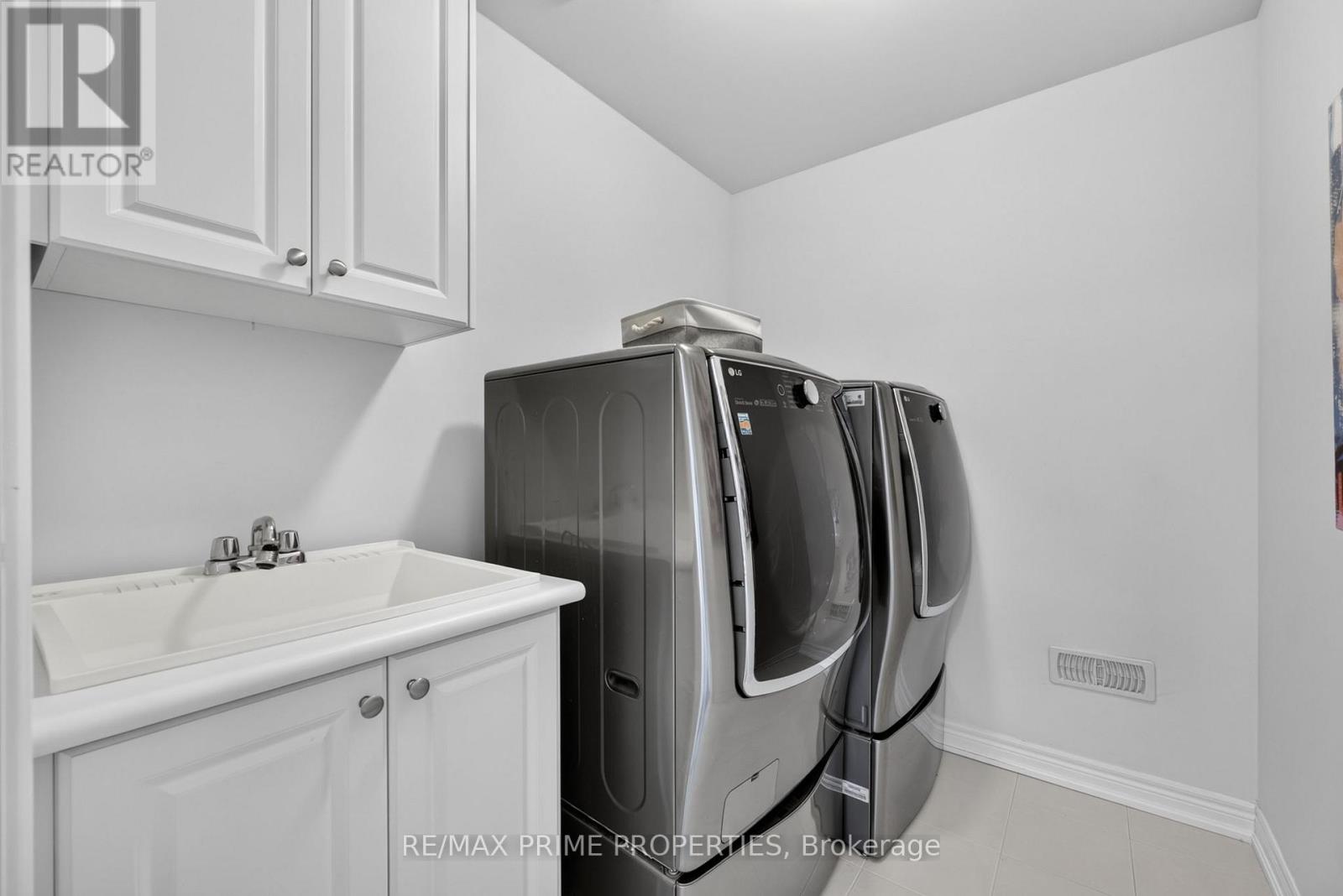 28 Frederick Taylor Way, East Gwillimbury (Mt Albert), Ontario  L0G 1M0 - Photo 36 - N13744116