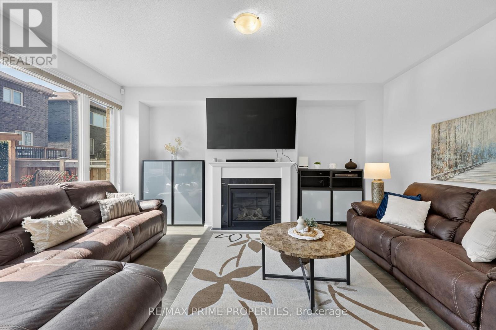 28 Frederick Taylor Way, East Gwillimbury (Mt Albert), Ontario  L0G 1M0 - Photo 8 - N13744116