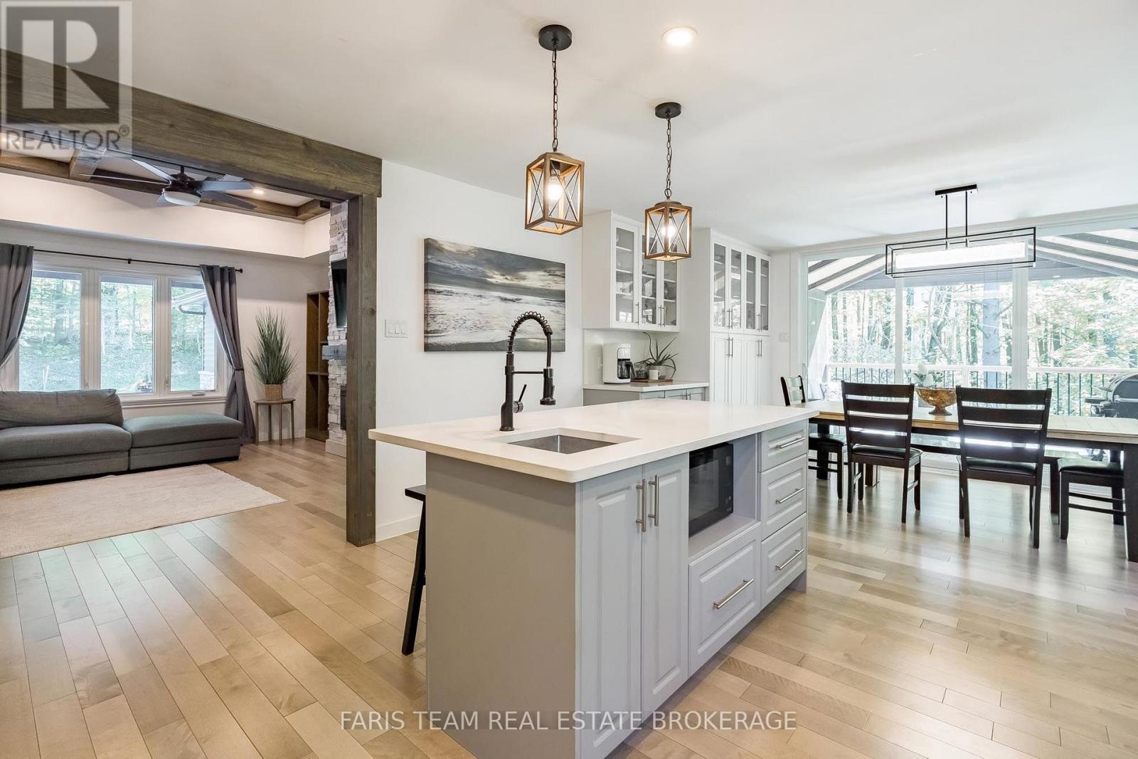 800 Mount St. Louis Road W, Oro-Medonte, Ontario  L0L 1V0 - Photo 12 - S13744106