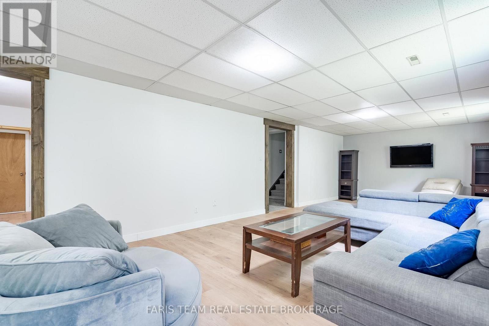 800 Mount St. Louis Road W, Oro-Medonte, Ontario  L0L 1V0 - Photo 32 - S13744106