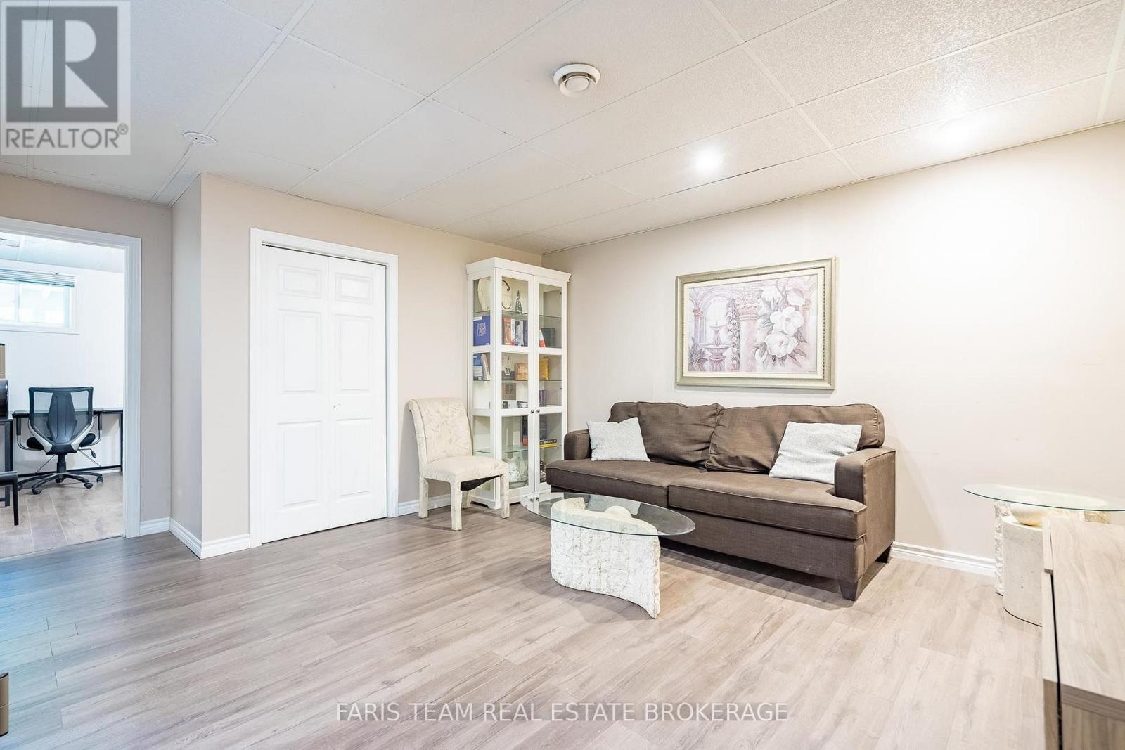 800 Mount St. Louis Road W, Oro-Medonte, Ontario  L0L 1V0 - Photo 35 - S13744106