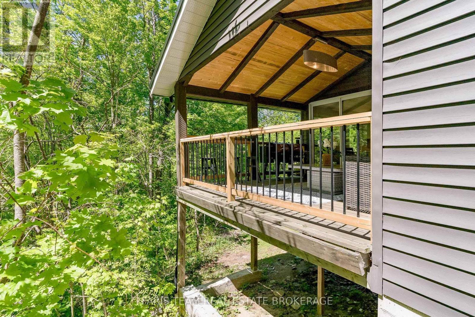 800 Mount St. Louis Road W, Oro-Medonte, Ontario  L0L 1V0 - Photo 43 - S13744106