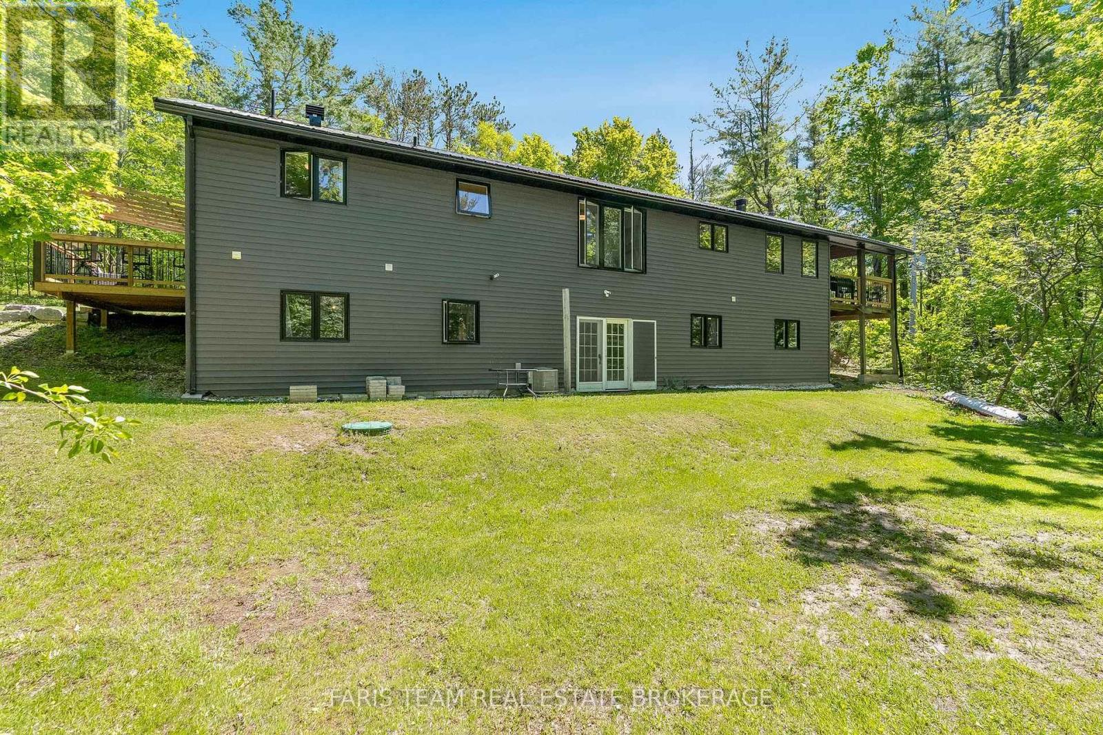800 Mount St. Louis Road W, Oro-Medonte, Ontario  L0L 1V0 - Photo 46 - S13744106