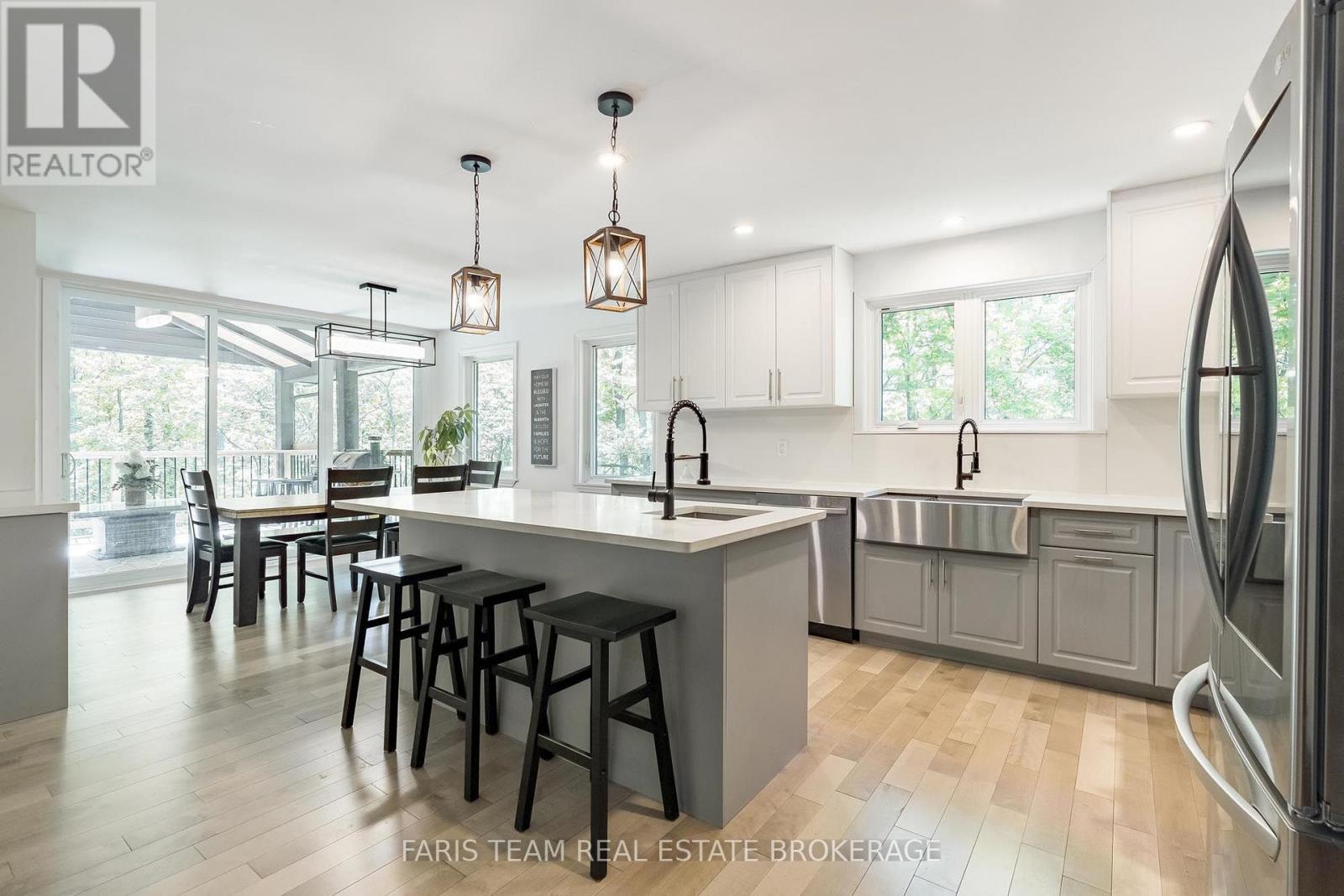800 Mount St. Louis Road W, Oro-Medonte, Ontario  L0L 1V0 - Photo 8 - S13744106