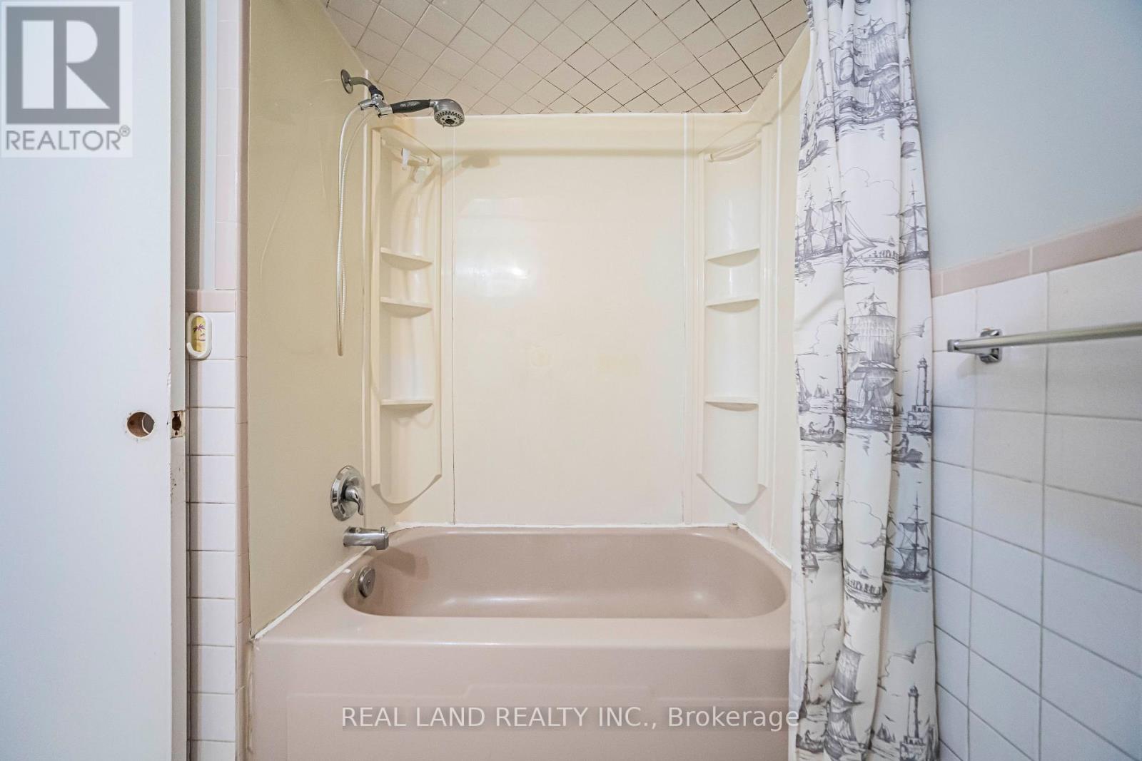 37 Pawnee Avenue, Toronto, Ontario  M2H 3C6 - Photo 33 - C13726332