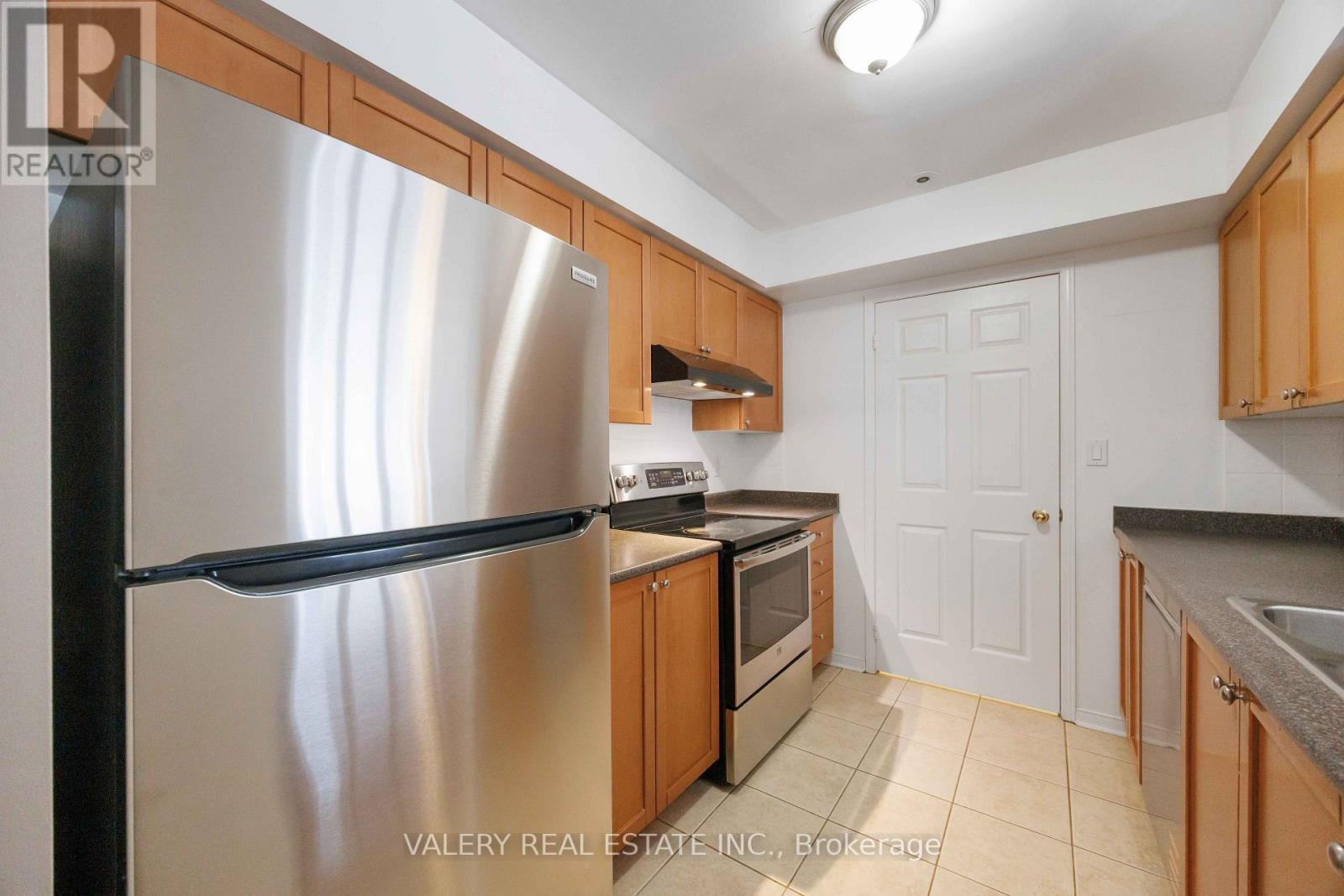 62 - 50 Turntable Crescent, Toronto, Ontario  M6H 4K9 - Photo 13 - W13662788