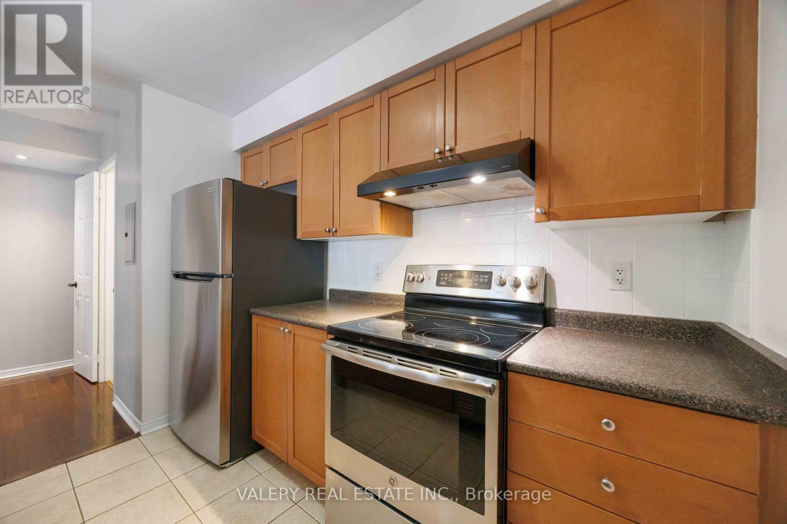 62 - 50 Turntable Crescent, Toronto, Ontario  M6H 4K9 - Photo 10 - W13662788