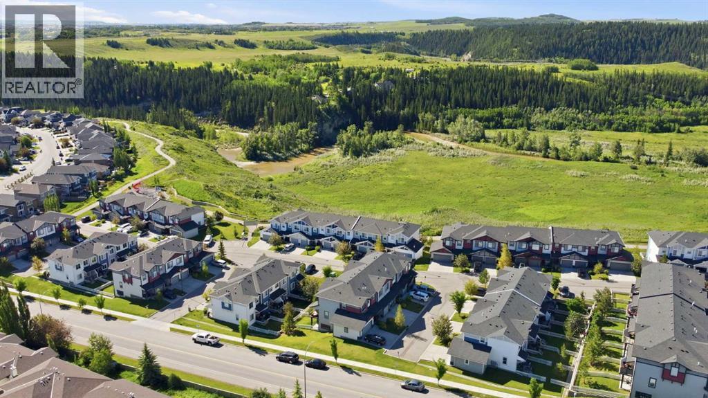 204 Jumping Pound Common, Cochrane, Alberta  T4C 2L1 - Photo 32 - A2325742