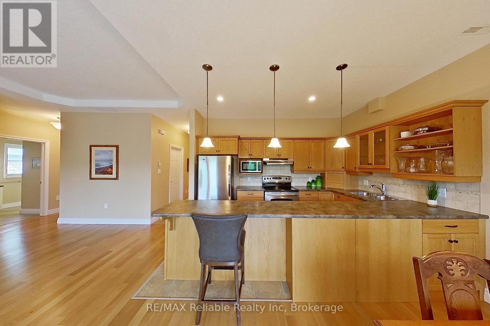 15 Bayfield Mews Lane, Bluewater, Ontario  N0M 1G0 - Photo 17 - X12887498
