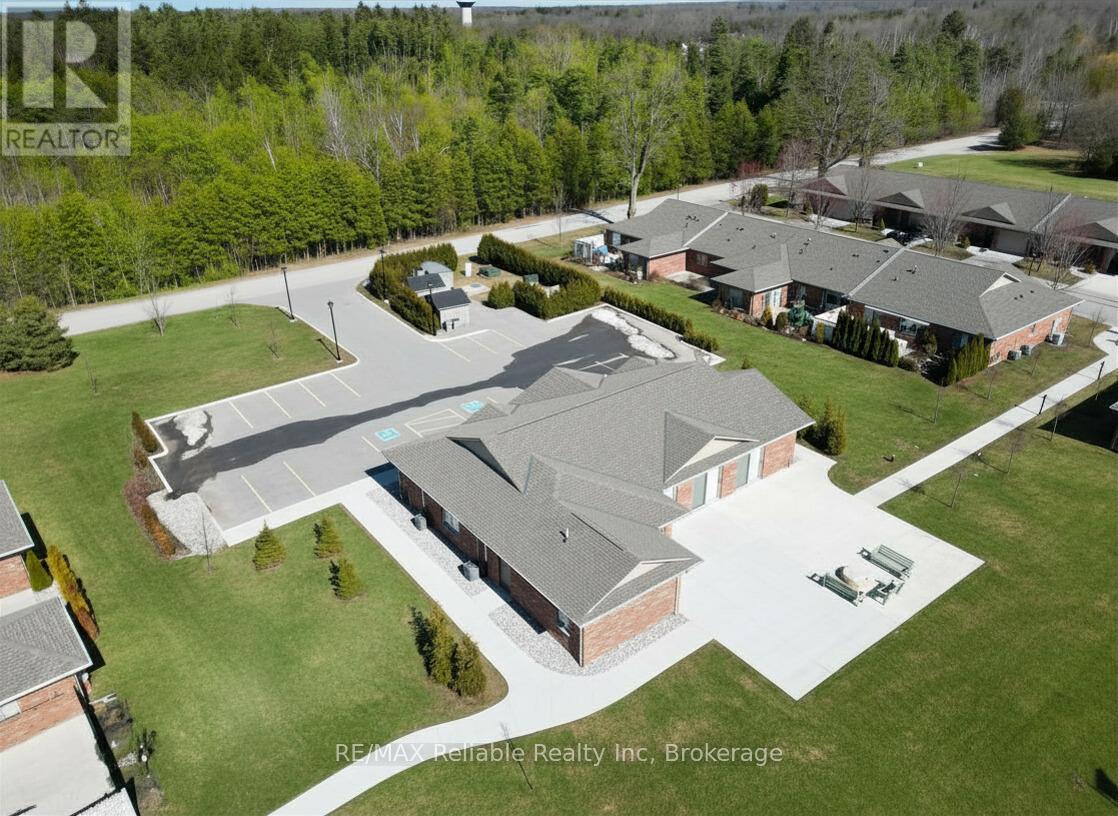 15 Bayfield Mews Lane, Bluewater, Ontario  N0M 1G0 - Photo 47 - X12887498