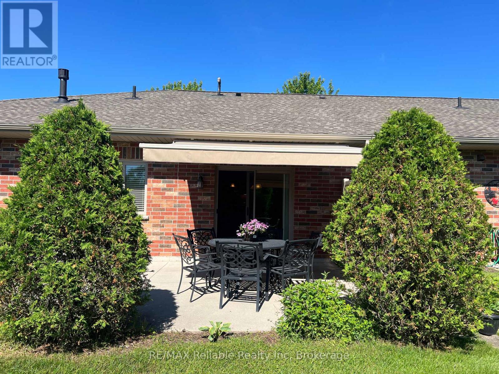 15 Bayfield Mews Lane, Bluewater, Ontario  N0M 1G0 - Photo 42 - X12887498