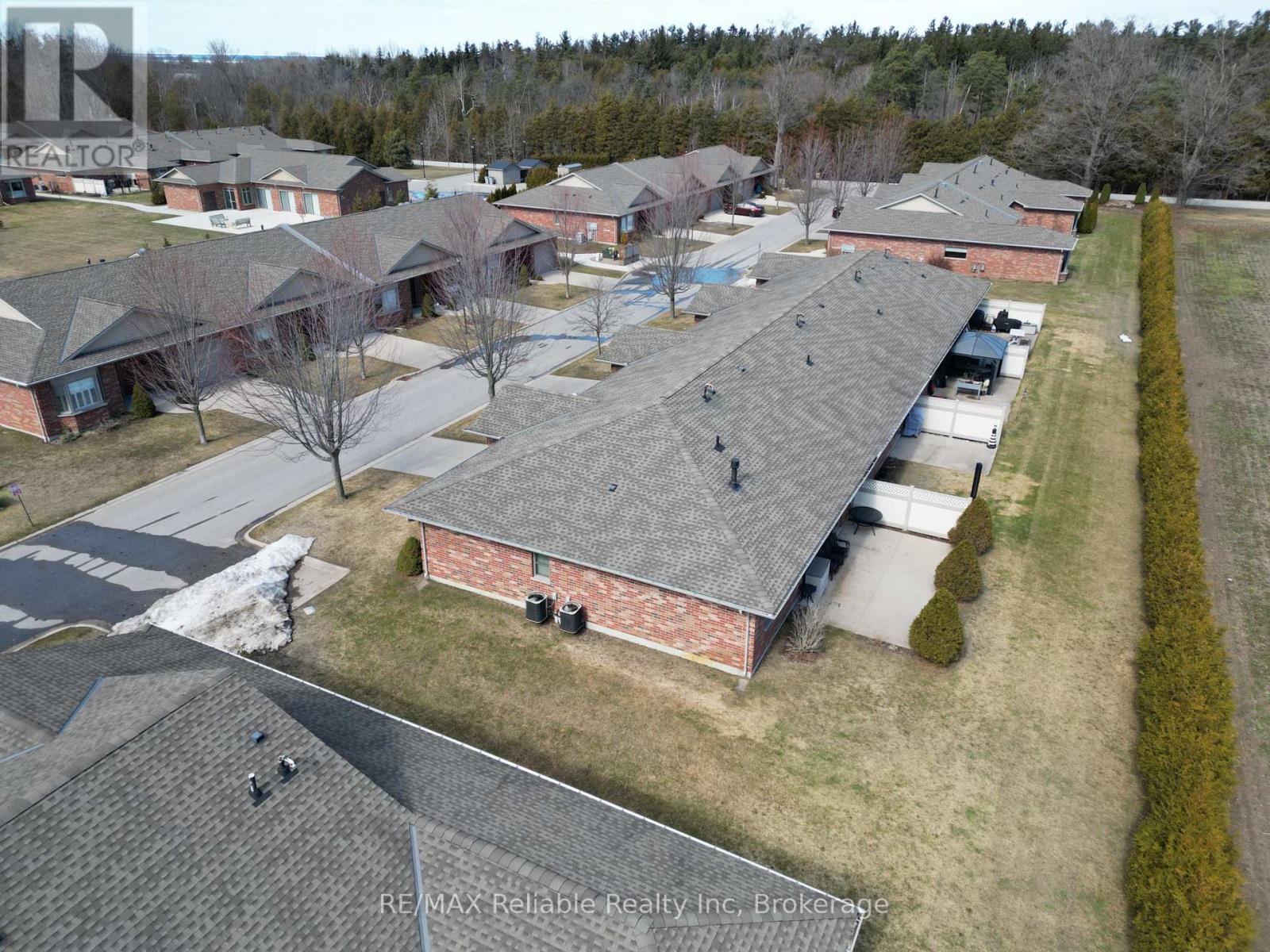 15 Bayfield Mews Lane, Bluewater, Ontario  N0M 1G0 - Photo 36 - X12887498