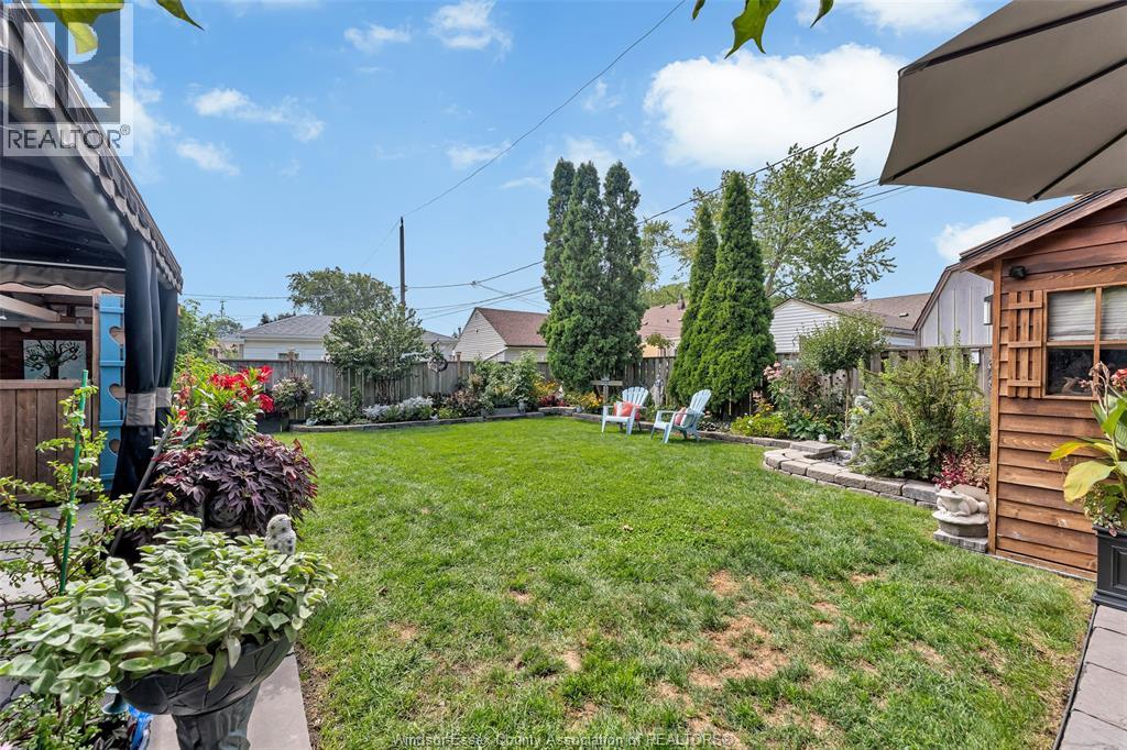 3742 Myrtle Avenue, Windsor, Ontario  N8W 5W1 - Photo 13 - 26021651