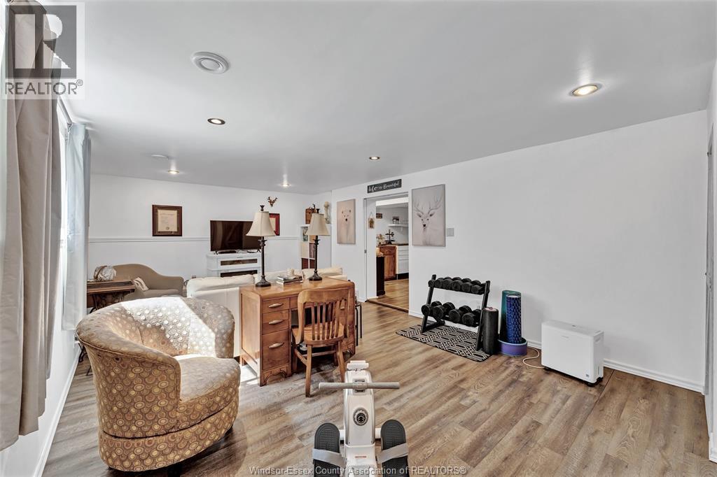 3742 Myrtle Avenue, Windsor, Ontario  N8W 5W1 - Photo 41 - 26021651