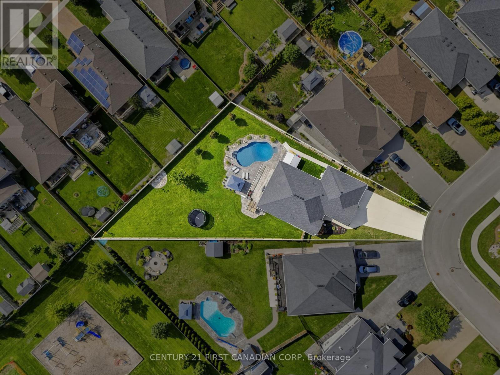 29 Nicoles Trail, Thames Centre, Ontario  N0M 2P0 - Photo 47 - X13744258