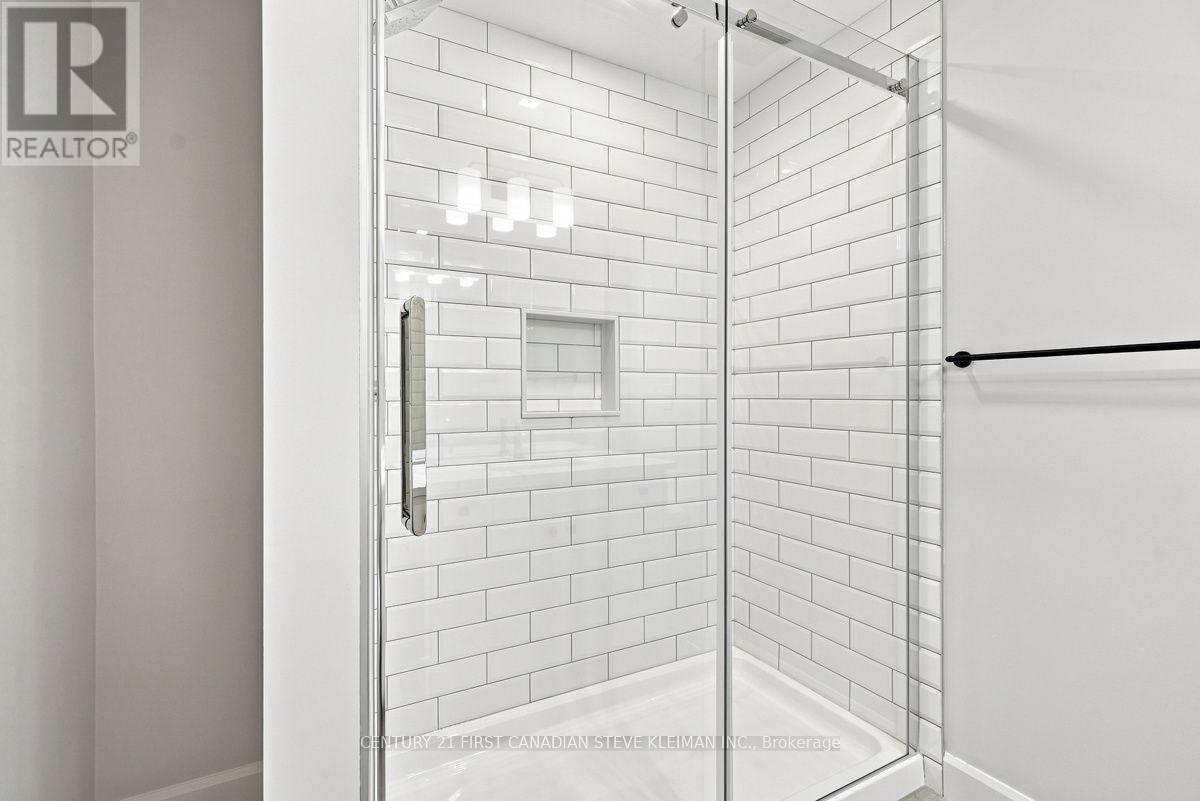 19 - 2700 Buroak Drive, London North, Ontario  N6G 5B6 - Photo 41 - X12773168