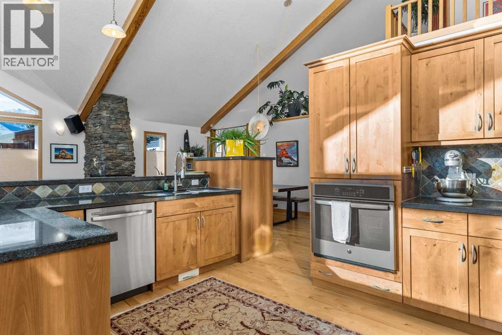 1712 11th Avenue, Canmore, Alberta  T1W 1V2 - Photo 25 - A2342725
