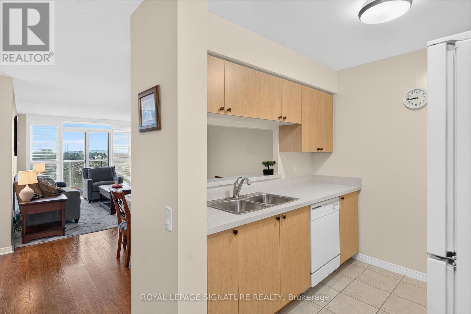 610 - 1200 The Esplanade Road N, Pickering, Ontario  L1V 6V3 - Photo 9 - E13744184
