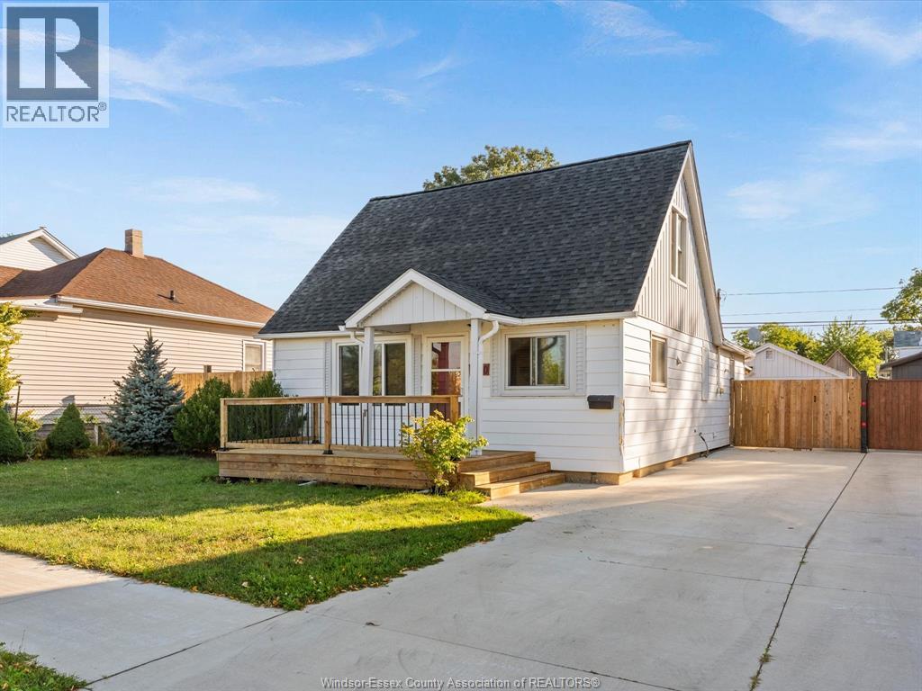 1540 ST. LUKE ROAD, Windsor, Ontario