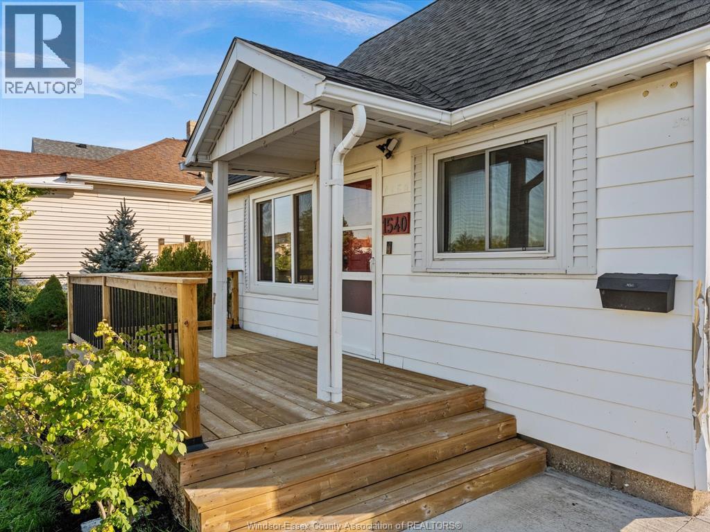 1540 St. Luke Road, Windsor, Ontario  N8Y 3N3 - Photo 4 - 26021644
