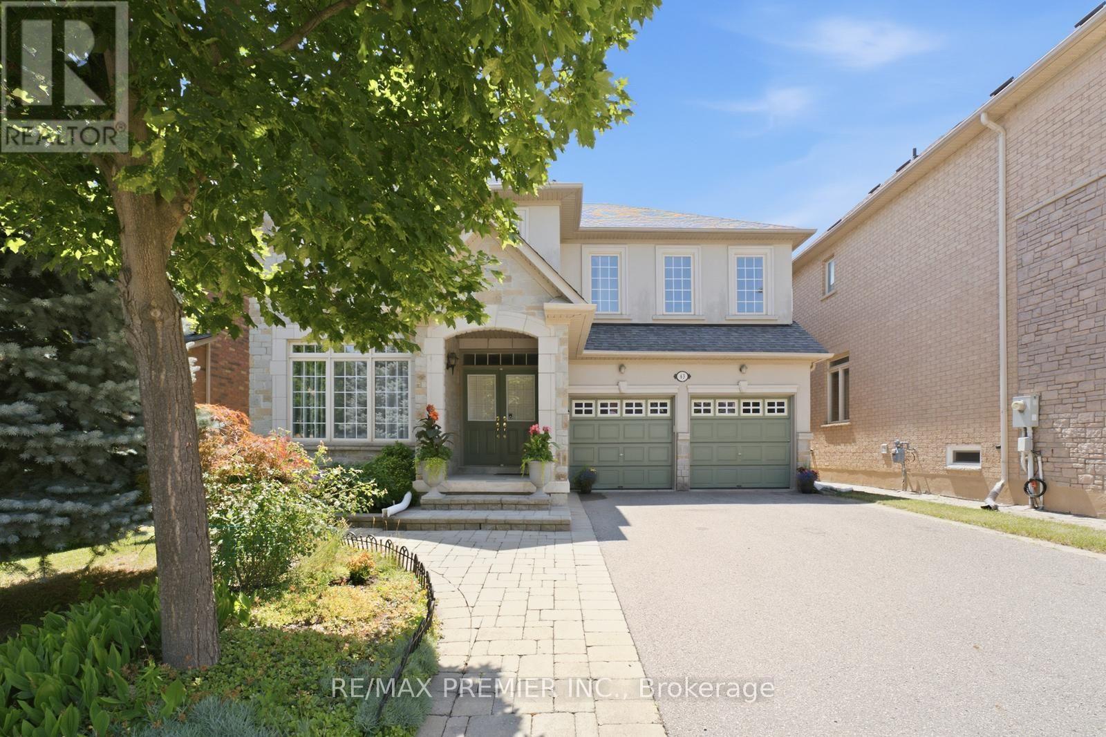 63 SUMMERIDGE DRIVE, Vaughan, Ontario