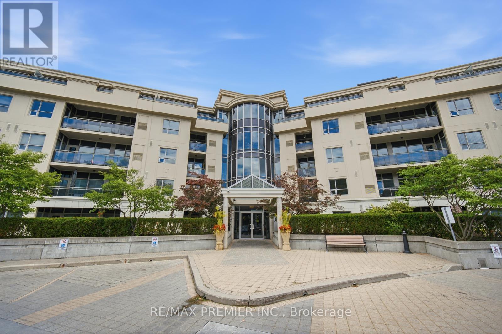 217 - 8201 Islington Avenue, Vaughan, Ontario  L4L 9S6 - Photo 1 - N13744288