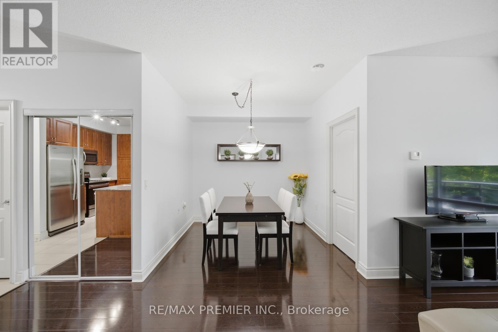 217 - 8201 Islington Avenue, Vaughan, Ontario  L4L 9S6 - Photo 14 - N13744288