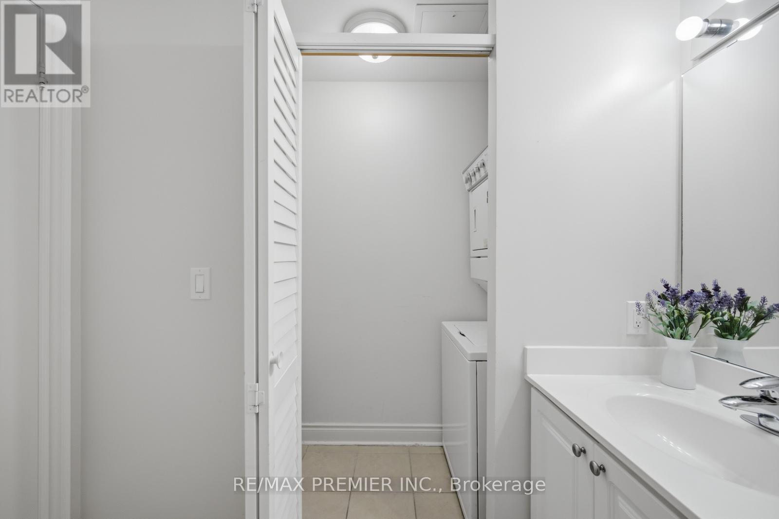 217 - 8201 Islington Avenue, Vaughan, Ontario  L4L 9S6 - Photo 25 - N13744288