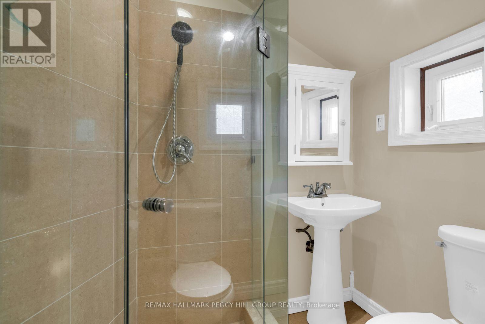 621 Lydia Street, Newmarket, Ontario  L3Y 1M4 - Photo 13 - N13744296